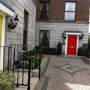 The Leeson Penzion