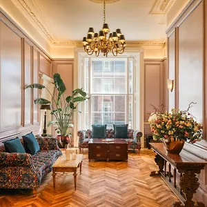 Отель Albany House